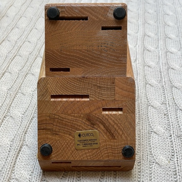 Cutco Knife Block Essentials oak 5 slots 4 Knife. 1 Hole Made USA 4 rubber feet - Picture 3 of 10
